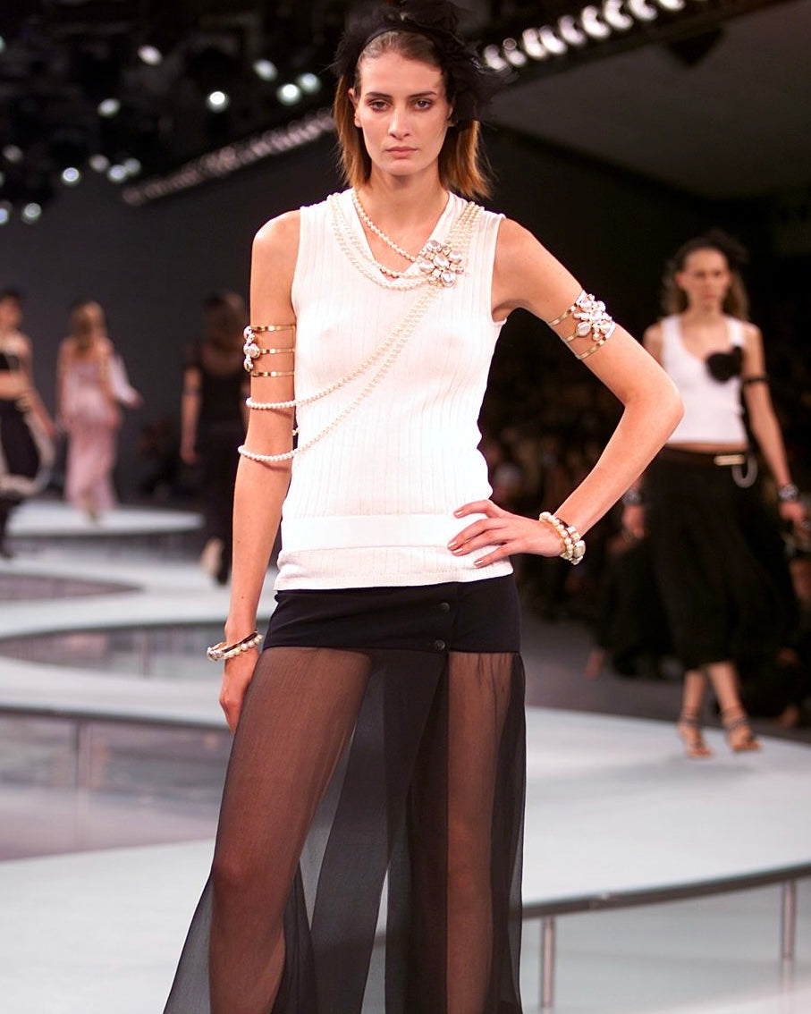 CHANEL S/S 2002 LEATHER BELTED RIBBED KNIT TOP