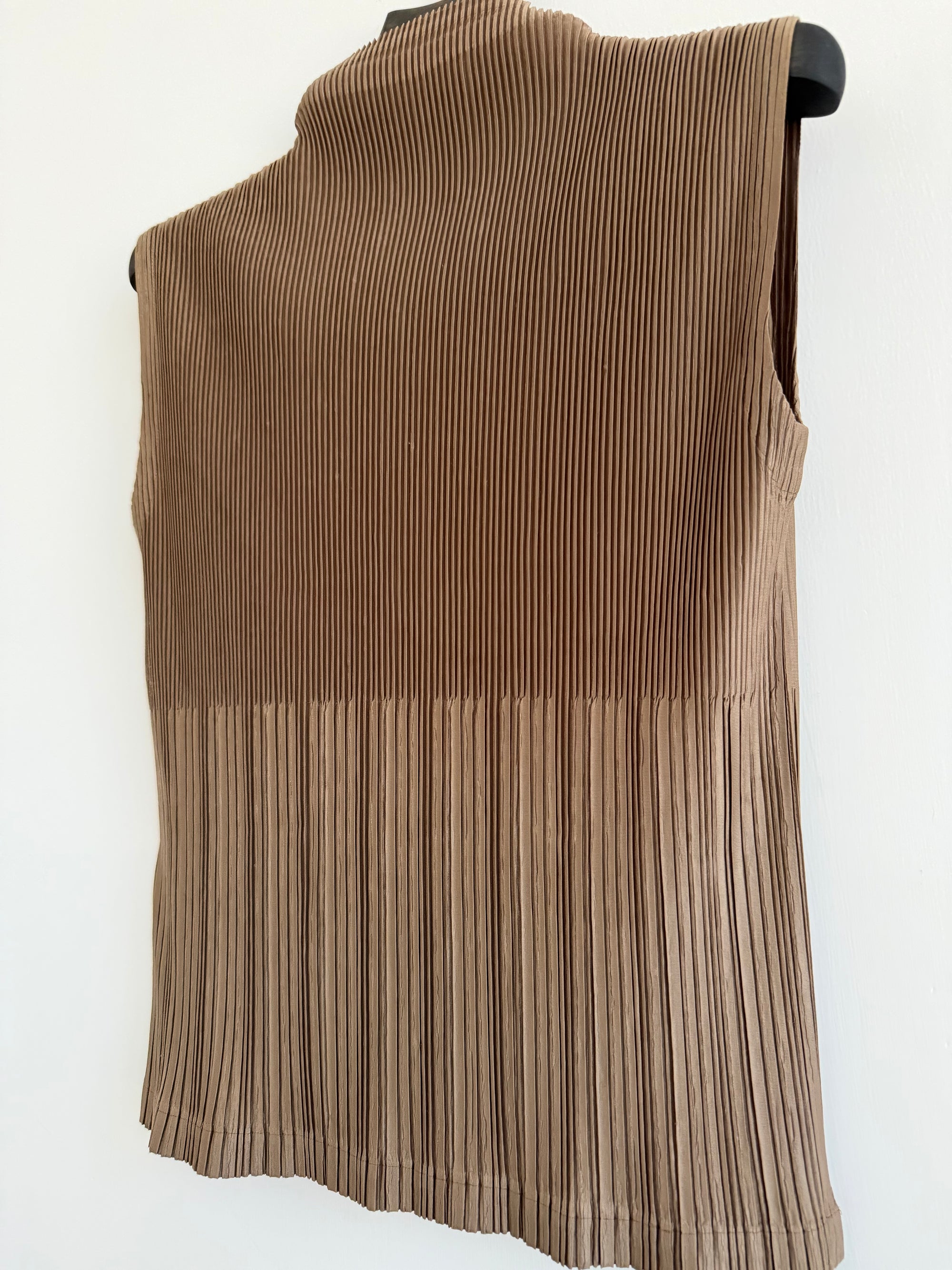 ISSEY MIYAKE S/S 2003 PLEATED TOP