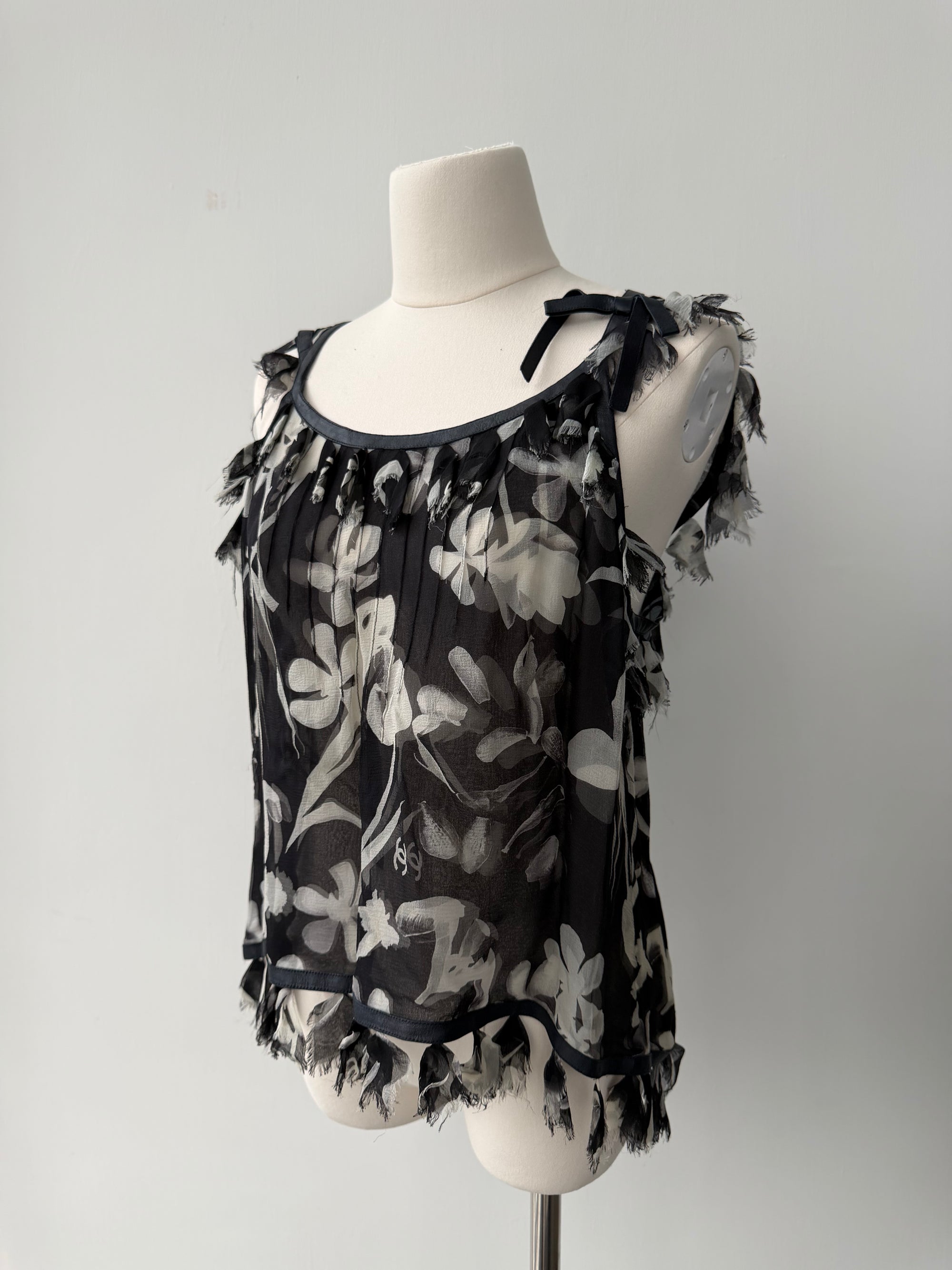 CHANEL S/S 2004 SILK CHIFFON TOP