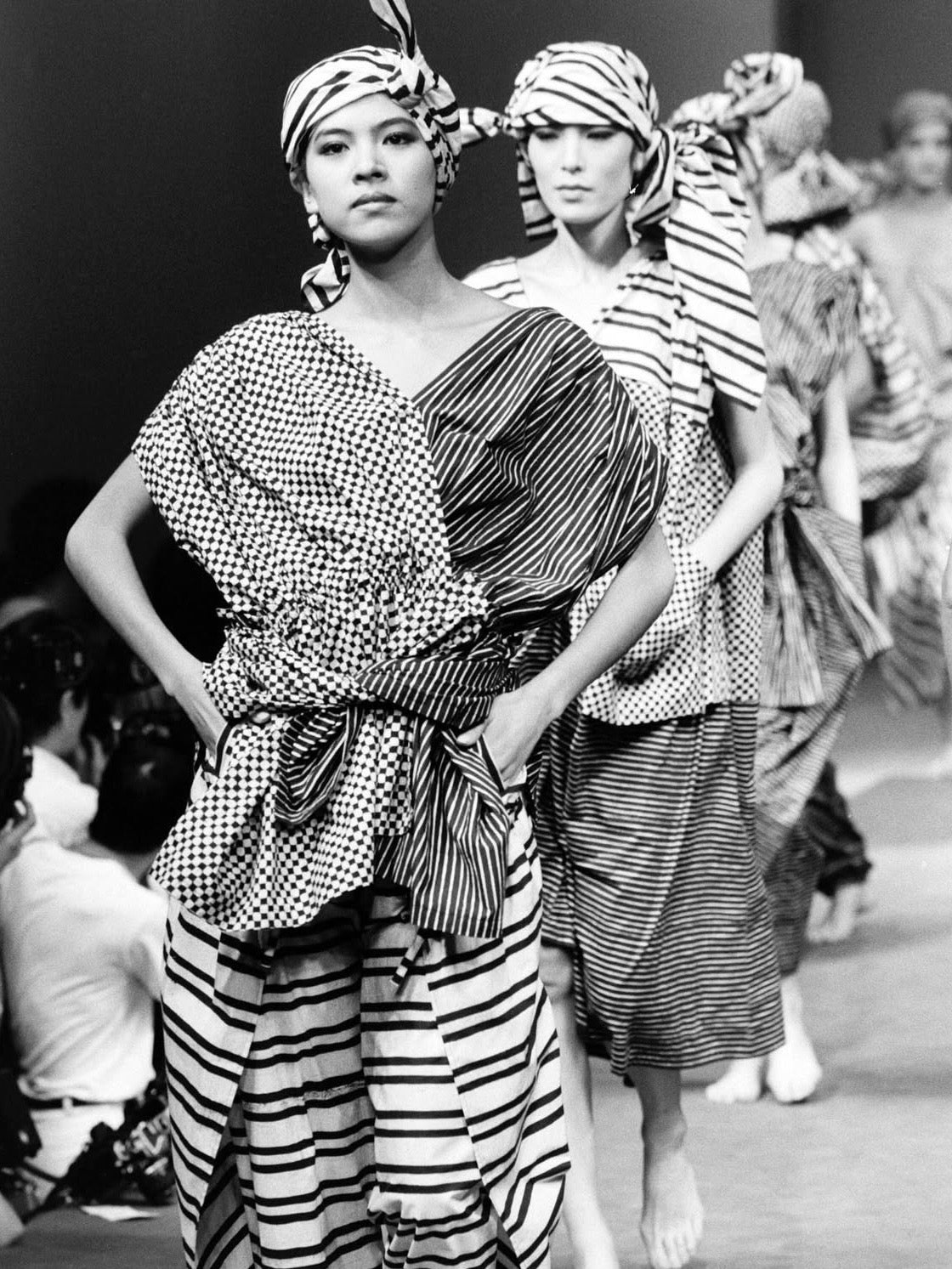 ISSEY MIYAKE 80s POLKA DOT STRIPED BUTTONED TOP