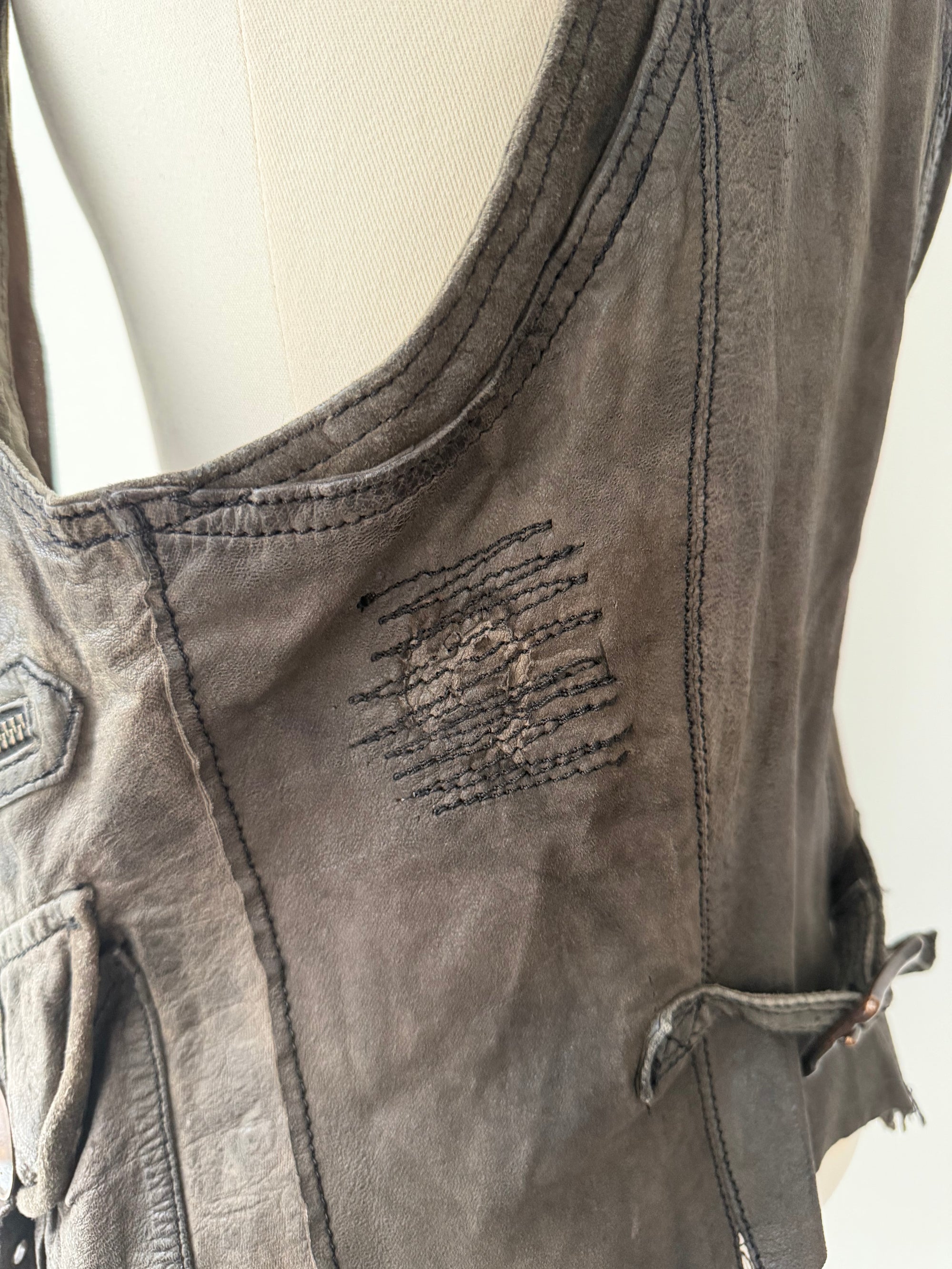 14TH ADDICTION CATORCE LEATHER UTILITY GILLET
