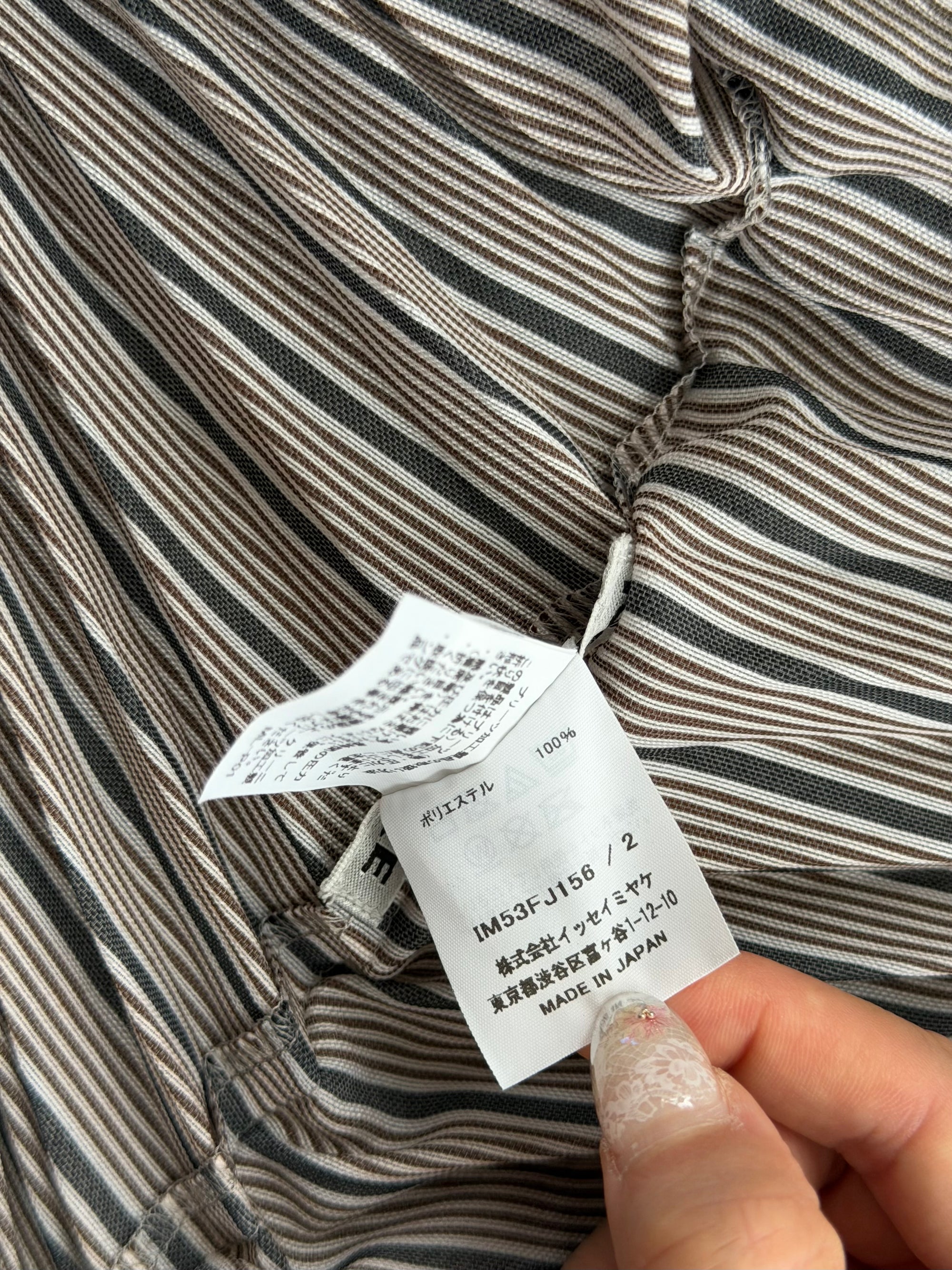 ISSEY MIYAKE GENERIC STRIPES HAND PLEATS TOP