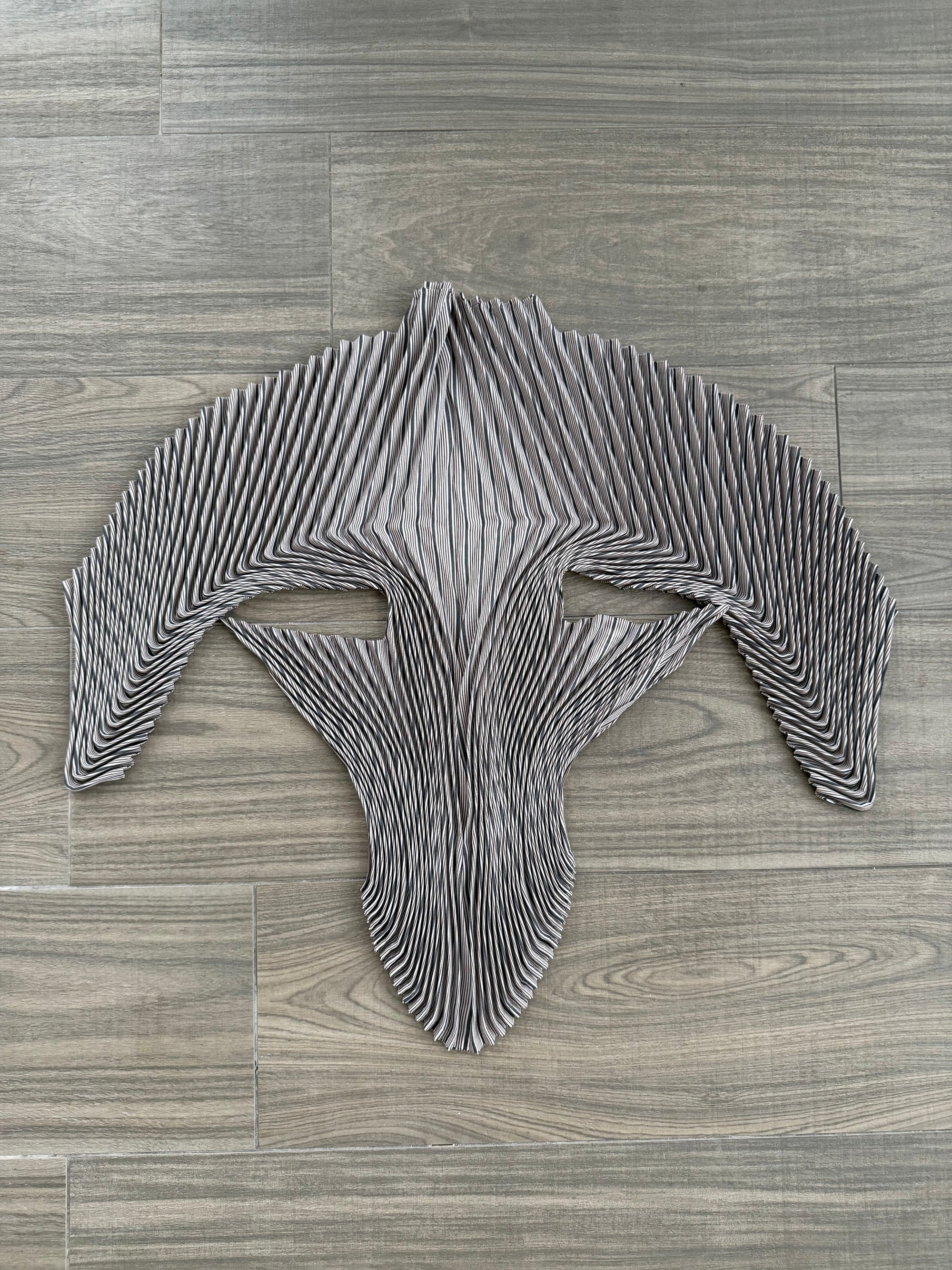 ISSEY MIYAKE GENERIC STRIPES HAND PLEATS TOP