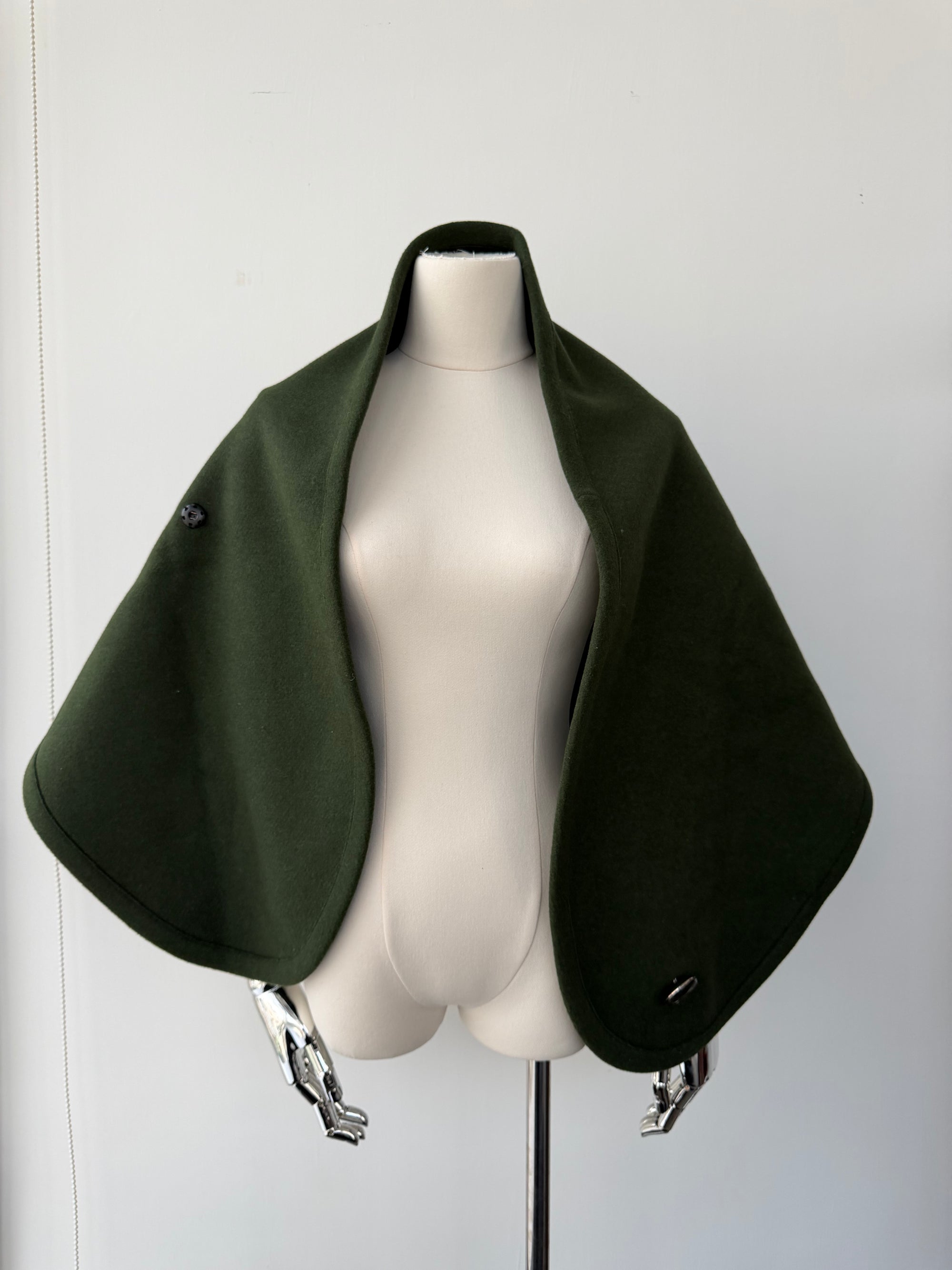 YOHJI YAMAMOTO F/W 1988 BUTTON CAPELET