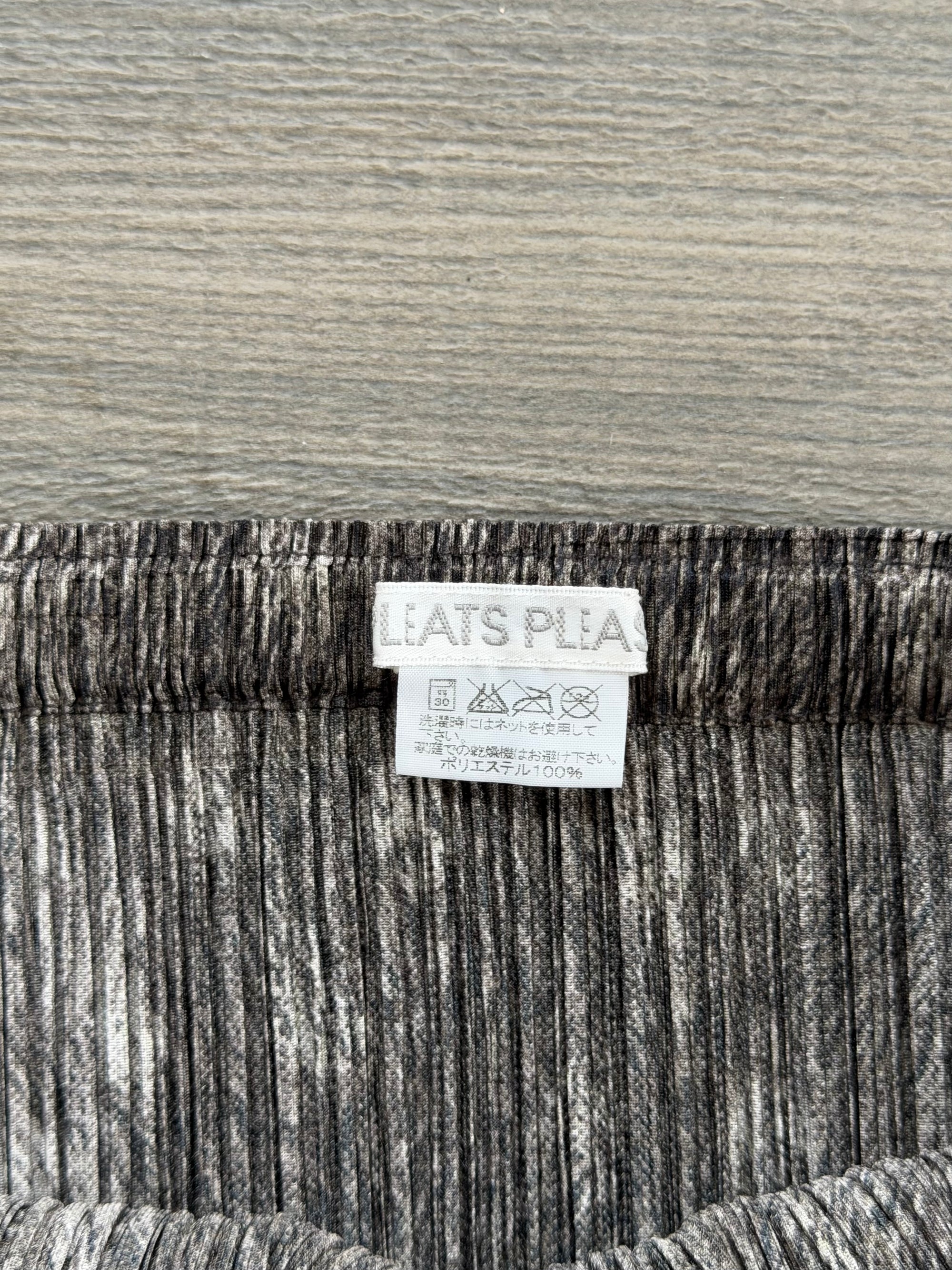 PLEATS PLEASE F/W 2003 DEER PRINT SKIRT-PANTS