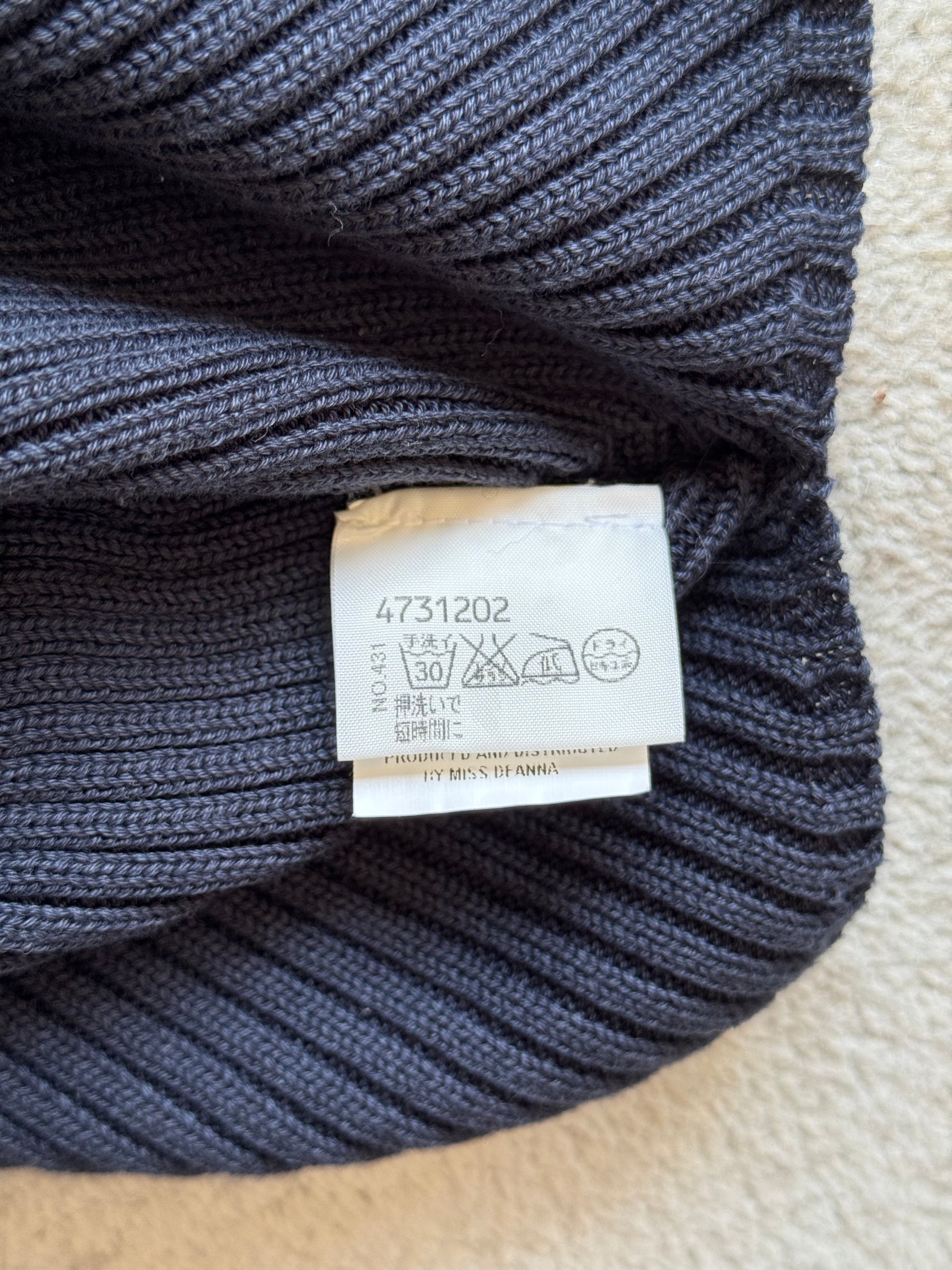 MAISON MARGIELA S/S 2002 CIRCULAR KNIT TOP