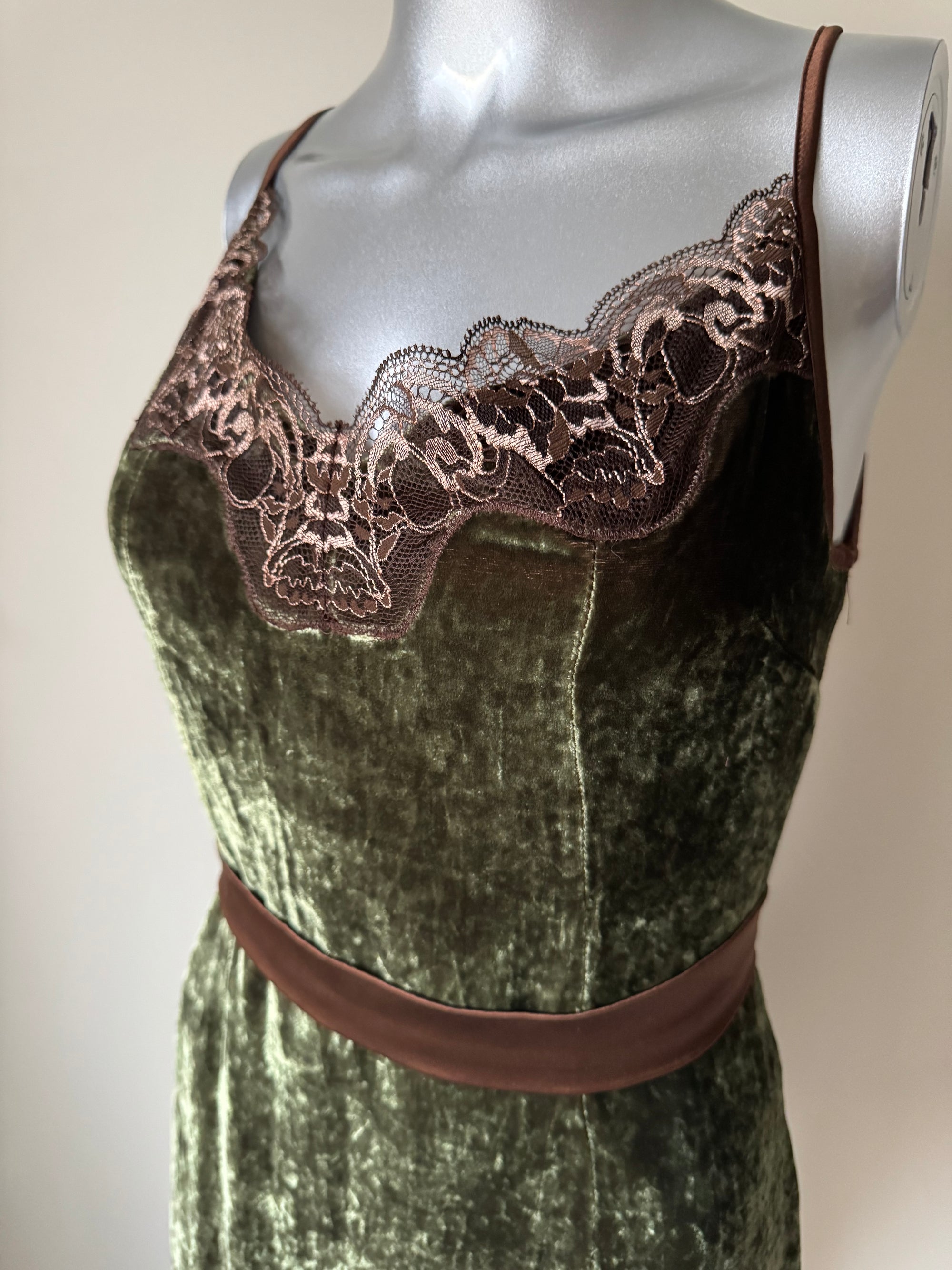 DOLCE AND GABBANA FALL 2006 VELVET SLIP DRESS
