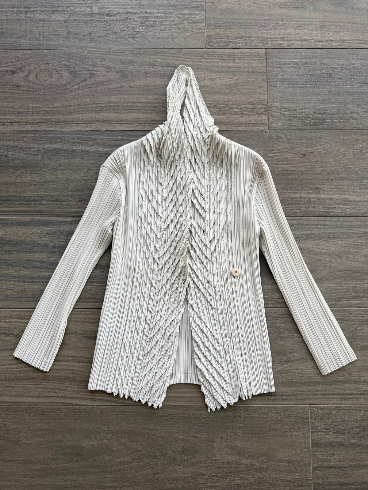 ISSEY MIYAKE S/S 2010 CHEVRON PLEATED CARDIGAN