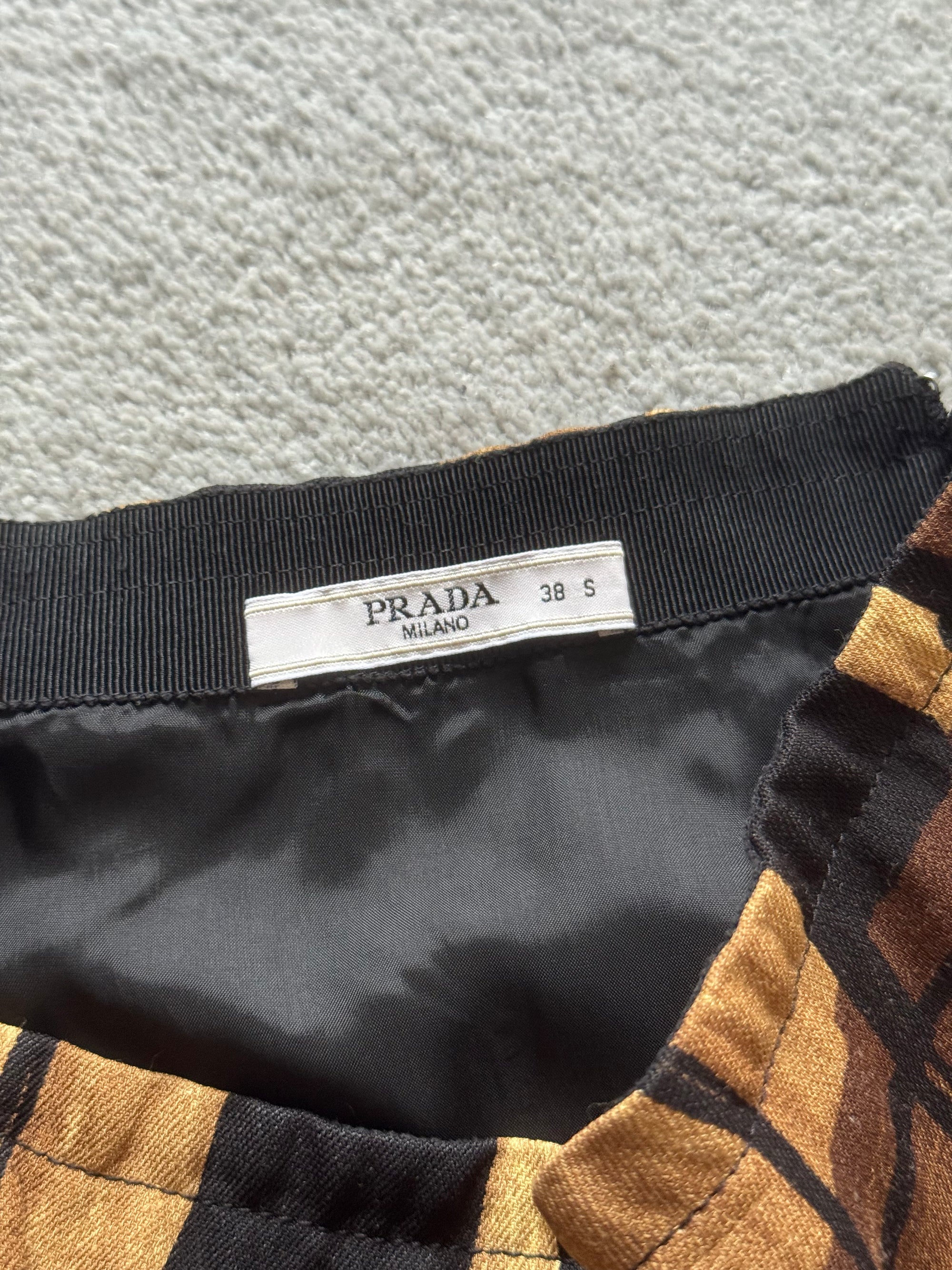 PRADA F/W 2010 CHECKED SKIRT