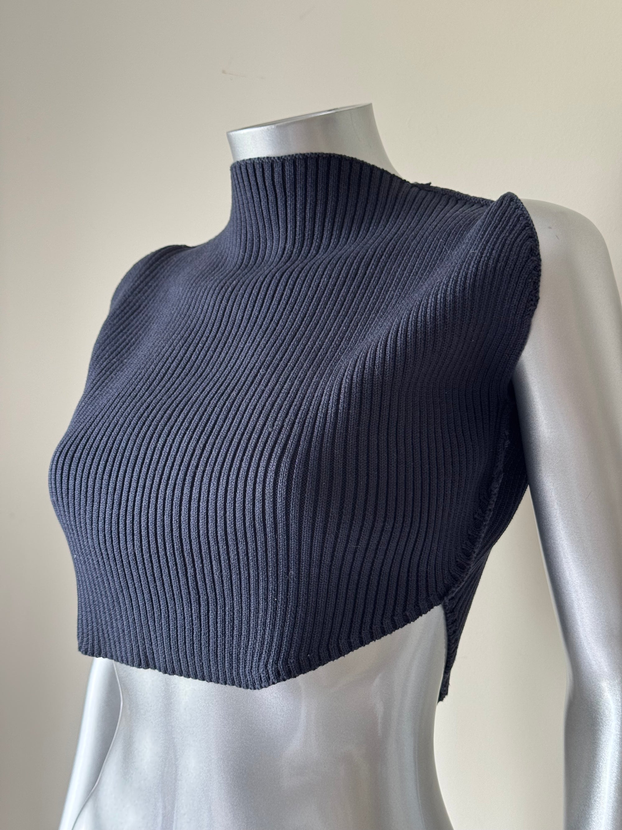 MAISON MARGIELA S/S 2002 CIRCULAR KNIT TOP
