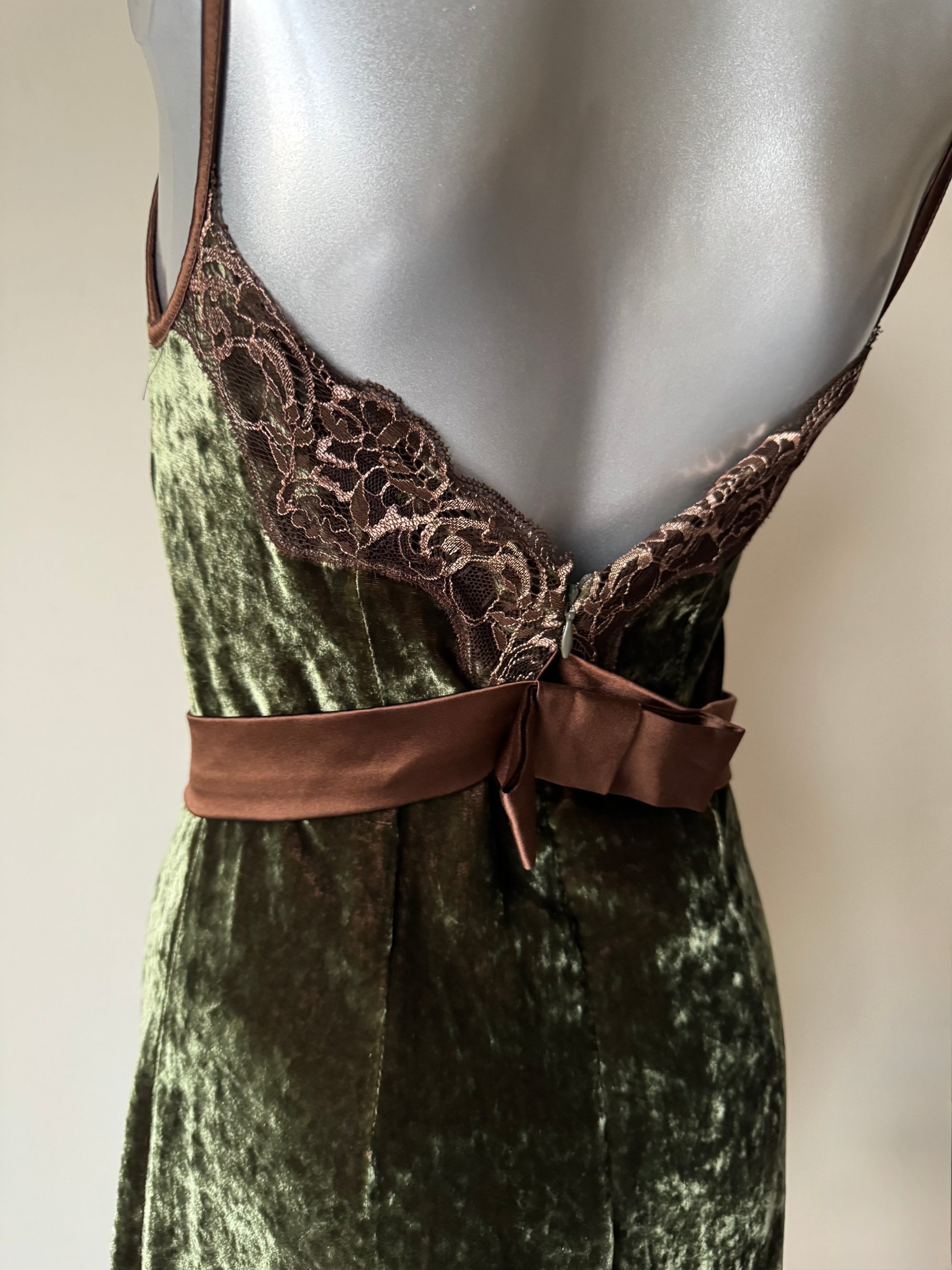 DOLCE AND GABBANA FALL 2006 VELVET SLIP DRESS