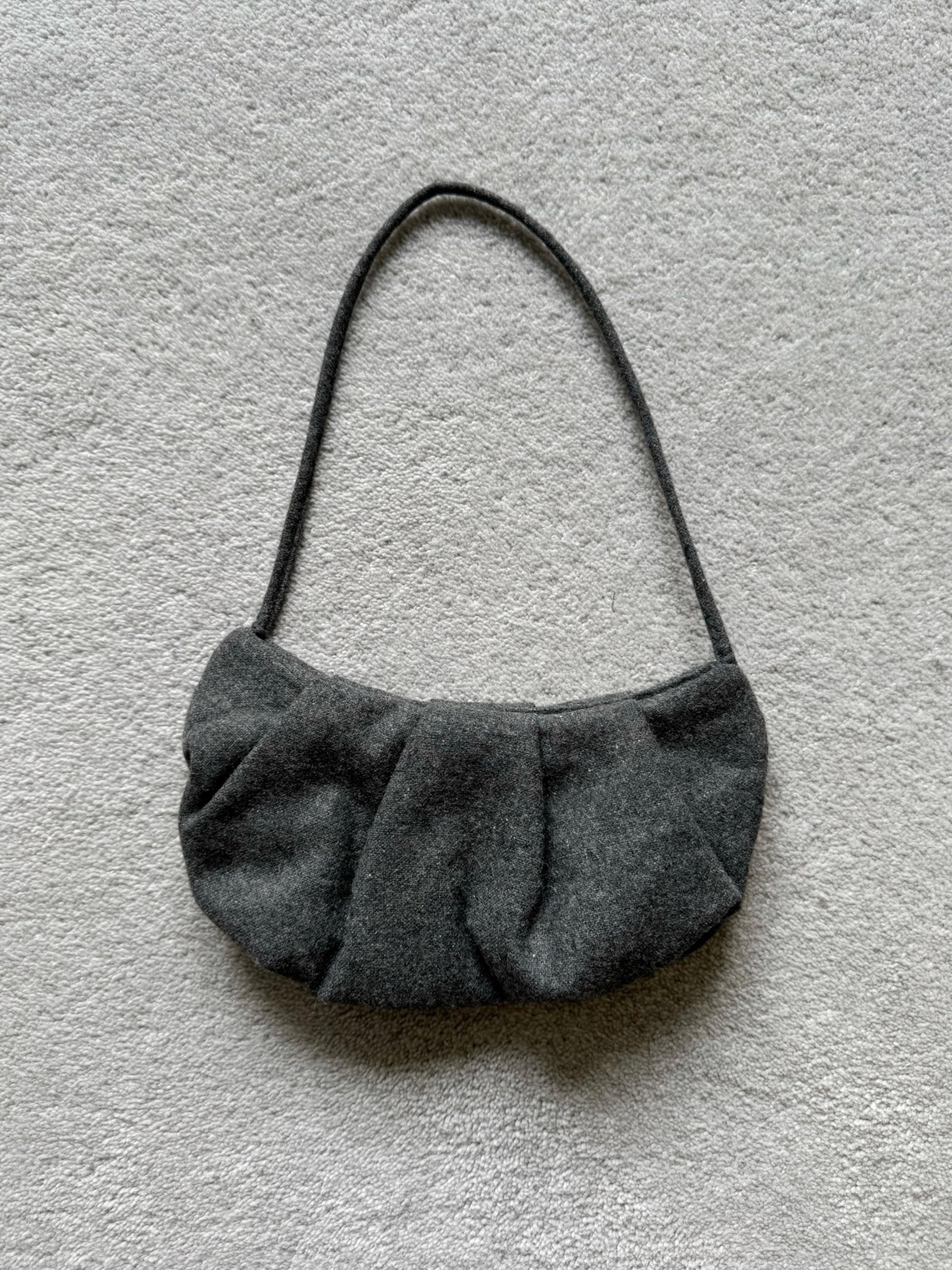 COMME DES GARCONS WOOL CROISSANT MINI BAG